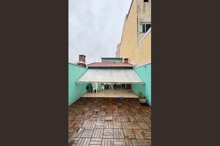 Casa para alugar com 246m², 3 quartos e 5 vagas Casa para alugar com 246m², 3 quartos e 5 vagasQuintal