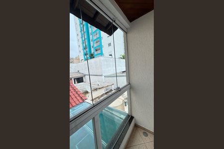 Casa para alugar com 246m², 3 quartos e 5 vagas Casa para alugar com 246m², 3 quartos e 5 vagasVaranda da Suíte 2