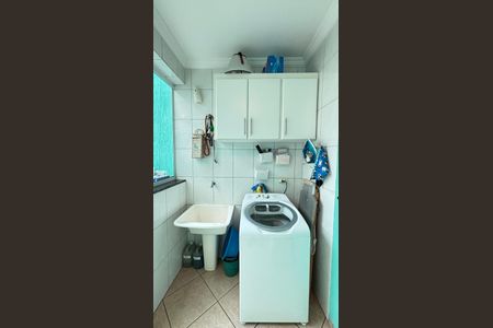 Casa para alugar com 246m², 3 quartos e 5 vagas Casa para alugar com 246m², 3 quartos e 5 vagasÁrea de Serviço