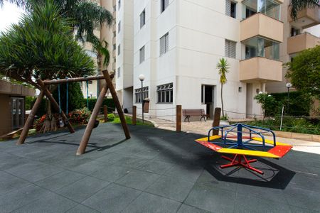 Apartamento à venda com 63m², 3 quartos e 1 vaga Apartamento à venda com 63m², 3 quartos e 1 vagaÁrea comum - Playground