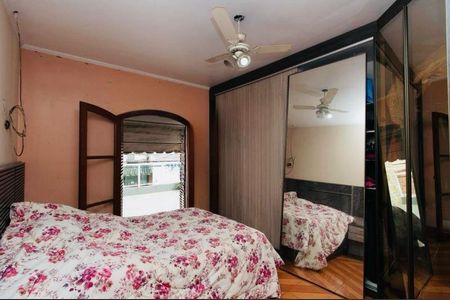 Casa à venda com 200m², 3 quartos e 2 vagas Casa à venda com 200m², 3 quartos e 2 vagasFoto 01