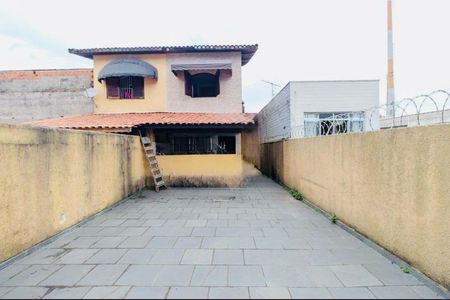 Casa à venda com 200m², 3 quartos e 2 vagas Casa à venda com 200m², 3 quartos e 2 vagasFoto 15