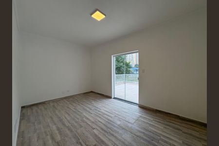 Casa à venda com 173m², 4 quartos e 2 vagas Casa à venda com 173m², 4 quartos e 2 vagasSuite