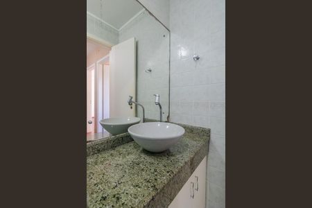 Casa de condomínio à venda com 120m², 3 quartos e 2 vagas Casa de condomínio à venda com 120m², 3 quartos e 2 vagasBanheiro