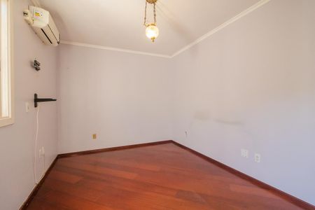 Casa de condomínio à venda com 120m², 3 quartos e 2 vagas Casa de condomínio à venda com 120m², 3 quartos e 2 vagasQuarto