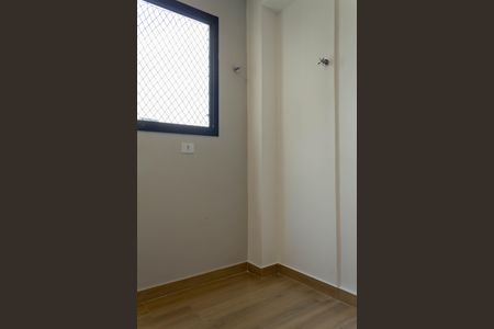 Apartamento à venda com 78m², 3 quartos e 1 vagaÁrea de Serviço