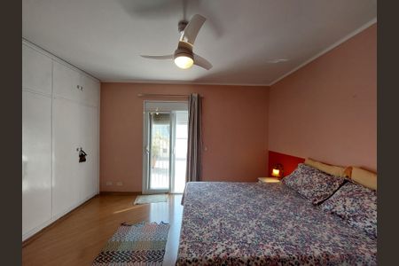 Casa à venda com 360m², 4 quartos e 5 vagas Casa à venda com 360m², 4 quartos e 5 vagasSuíte 1