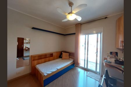 Casa à venda com 360m², 4 quartos e 5 vagas Casa à venda com 360m², 4 quartos e 5 vagasQuarto 2