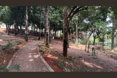 Apartamento para alugar com 110m², 2 quartos e 2 vagas Apartamento para alugar com 110m², 2 quartos e 2 vagasÁrea comum - Área verde