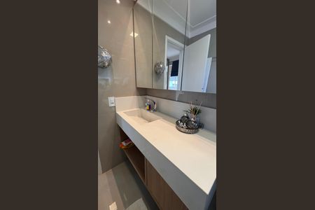 Apartamento para alugar com 110m², 2 quartos e 2 vagas Apartamento para alugar com 110m², 2 quartos e 2 vagasBanheiro da Suíte 1