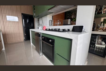 Apartamento para alugar com 110m², 2 quartos e 2 vagas Apartamento para alugar com 110m², 2 quartos e 2 vagasCozinha