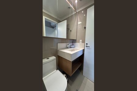 Apartamento para alugar com 110m², 2 quartos e 2 vagas Apartamento para alugar com 110m², 2 quartos e 2 vagasBanheiro da Suíte 2