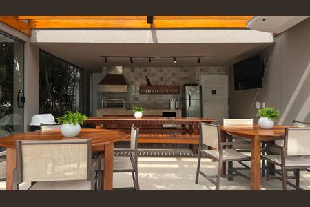 Apartamento para alugar com 110m², 2 quartos e 2 vagas Apartamento para alugar com 110m², 2 quartos e 2 vagasÁrea comum - Churrasqueira