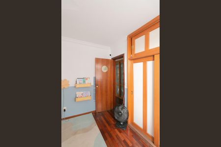 Apartamento à venda com 202m², 4 quartos e 2 vagas Apartamento à venda com 202m², 4 quartos e 2 vagasQuarto 4