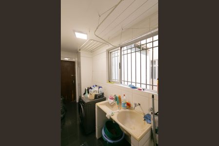 Apartamento à venda com 202m², 4 quartos e 2 vagas Apartamento à venda com 202m², 4 quartos e 2 vagasÁrea de Serviço