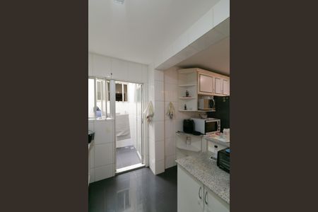 Apartamento à venda com 202m², 4 quartos e 2 vagas Apartamento à venda com 202m², 4 quartos e 2 vagasCozinha