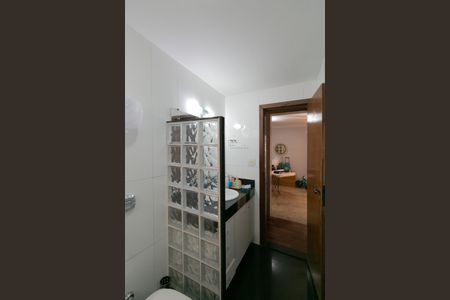 Apartamento à venda com 202m², 4 quartos e 2 vagas Apartamento à venda com 202m², 4 quartos e 2 vagasBanheiro Social