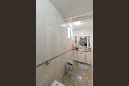 Apartamento à venda com 202m², 4 quartos e 2 vagas Apartamento à venda com 202m², 4 quartos e 2 vagasBanheiro Suite