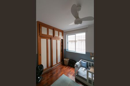 Apartamento à venda com 202m², 4 quartos e 2 vagas Apartamento à venda com 202m², 4 quartos e 2 vagasQuarto 4