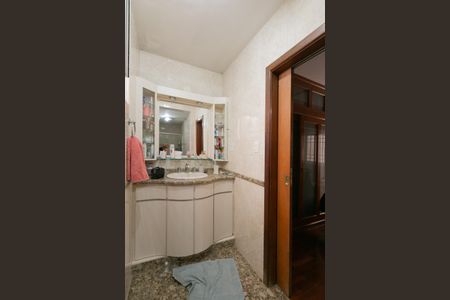 Apartamento à venda com 202m², 4 quartos e 2 vagas Apartamento à venda com 202m², 4 quartos e 2 vagasBanheiro Suite