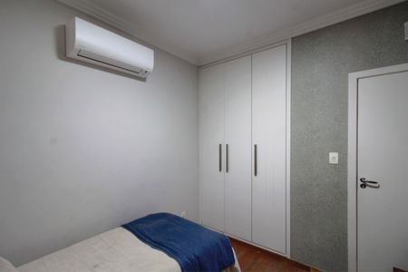 Apartamento à venda com 96m², 3 quartos e 2 vagasQuarto 2
