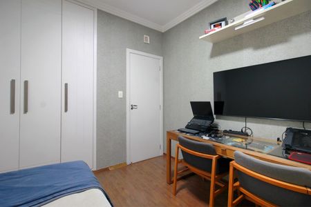 Apartamento à venda com 96m², 3 quartos e 2 vagasQuarto 2