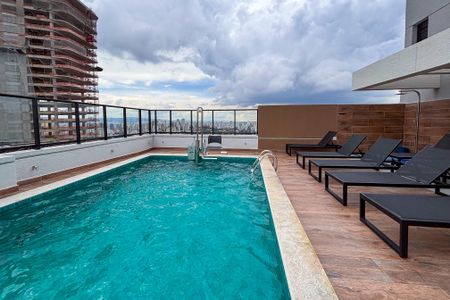 Apartamento à venda com 35m², 1 quarto e sem vaga Apartamento à venda com 35m², 1 quarto e sem vagaÁrea comum - Piscina