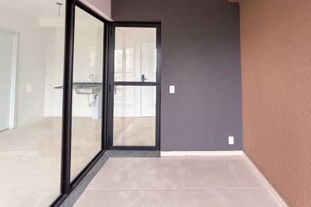 Apartamento à venda com 35m², 1 quarto e sem vaga Apartamento à venda com 35m², 1 quarto e sem vagaVaranda