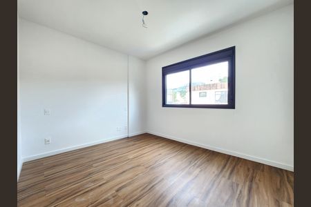 Apartamento à venda com 140m², 4 quartos e 4 vagas Apartamento à venda com 140m², 4 quartos e 4 vagasSuíte 1