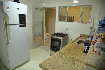 Casa à venda com 172m², 3 quartos e 2 vagasCozinha