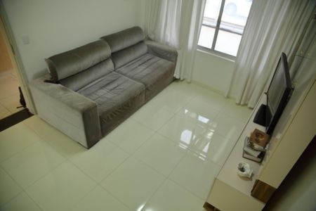 Casa à venda com 172m², 3 quartos e 2 vagasSala