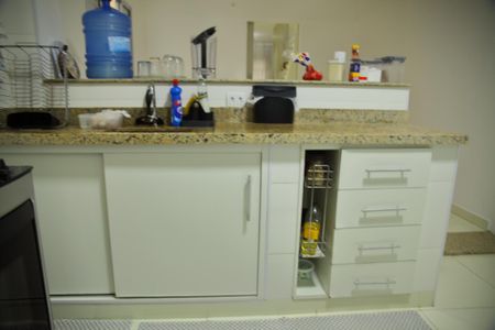 Casa à venda com 172m², 3 quartos e 2 vagasCozinha