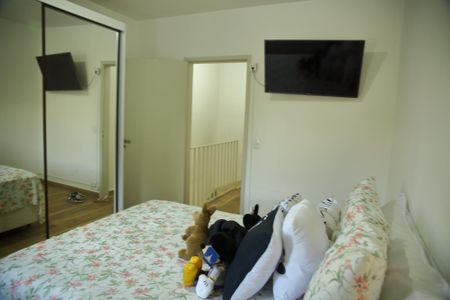 Casa à venda com 172m², 3 quartos e 2 vagasSuíte