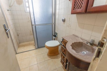 Casa à venda com 300m², 4 quartos e 2 vagasBanheiro 2