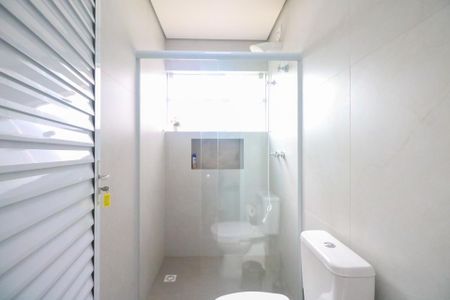 Casa à venda com 200m², 3 quartos e 4 vagas Casa à venda com 200m², 3 quartos e 4 vagasBanheiro da Área Gourmet