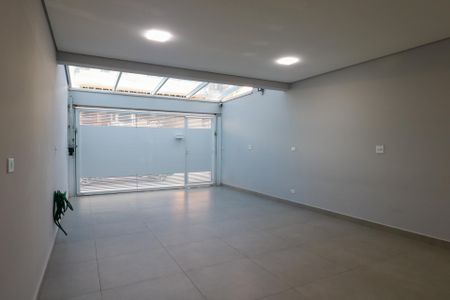 Casa à venda com 200m², 3 quartos e 4 vagas Casa à venda com 200m², 3 quartos e 4 vagasGaragem