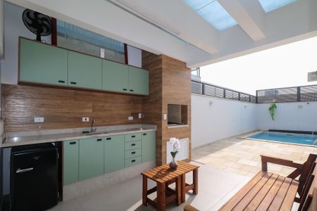 Casa à venda com 200m², 3 quartos e 4 vagas Casa à venda com 200m², 3 quartos e 4 vagasÁrea Gourmet