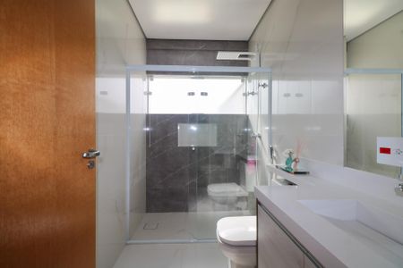 Casa à venda com 200m², 3 quartos e 4 vagas Casa à venda com 200m², 3 quartos e 4 vagasBanheiro da Suíte 3