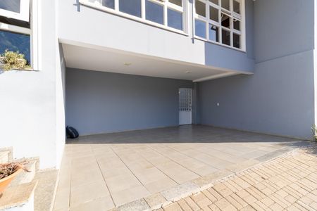 Casa de condomínio à venda com 400m², 3 quartos e 4 vagas Casa de condomínio à venda com 400m², 3 quartos e 4 vagasGaragem