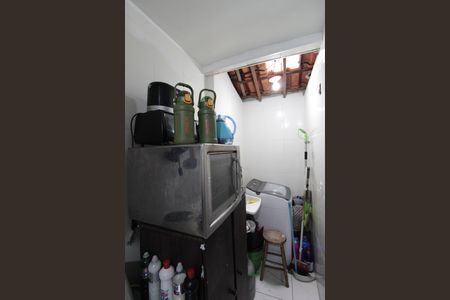 Casa de condomínio à venda com 60m², 2 quartos e 1 vagaCozinha e Área de Serviço