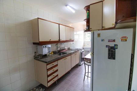 Apartamento à venda com 88m², 2 quartos e 1 vagaCozinha e Área de Serviço