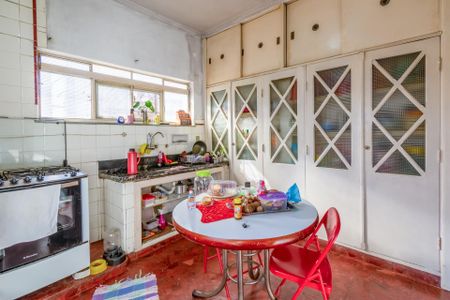 Casa à venda com 535m², 3 quartos e 4 vagas