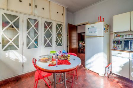 Casa à venda com 535m², 3 quartos e 4 vagas
