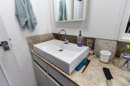 Apartamento à venda com 186m², 3 quartos e 1 vaga Apartamento à venda com 186m², 3 quartos e 1 vagaBanheiro Social
