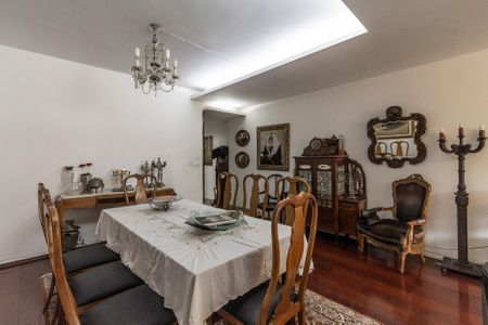 Apartamento à venda com 186m², 3 quartos e 1 vaga Apartamento à venda com 186m², 3 quartos e 1 vagaSala