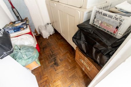 Apartamento à venda com 186m², 3 quartos e 1 vaga Apartamento à venda com 186m², 3 quartos e 1 vagaQuarto de Serviço