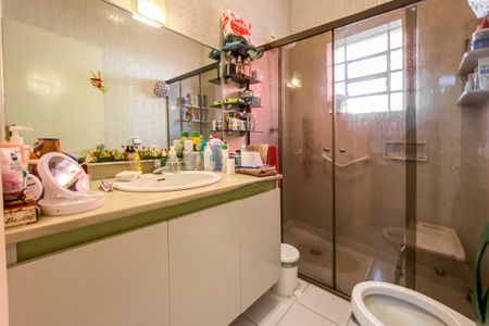 Casa à venda com 200m², 3 quartos e 4 vagas