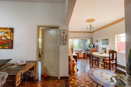 Casa à venda com 200m², 3 quartos e 4 vagas