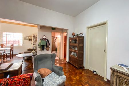 Casa à venda com 200m², 3 quartos e 4 vagas