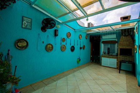 Casa à venda com 150m², 3 quartos e 3 vagas Casa à venda com 150m², 3 quartos e 3 vagasQuintal